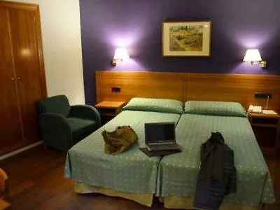 Hotel Yit Conquista De Toledo